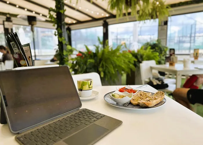 Apartment Don Leo Charming 3 Bedroom In Close To The Sea Estepona