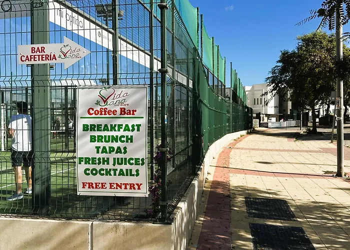 דירה Don Leo Charming 3 Bedroom In Close To The Sea אסטפונה