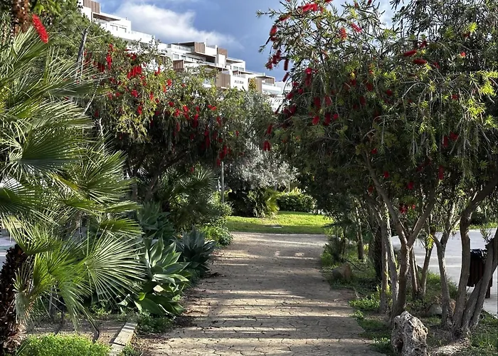 Don Leo Charming 3 Bedroom In Close To The Sea אסטפונה