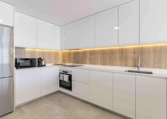 דירה Don Leo Charming 3 Bedroom In Close To The Sea *